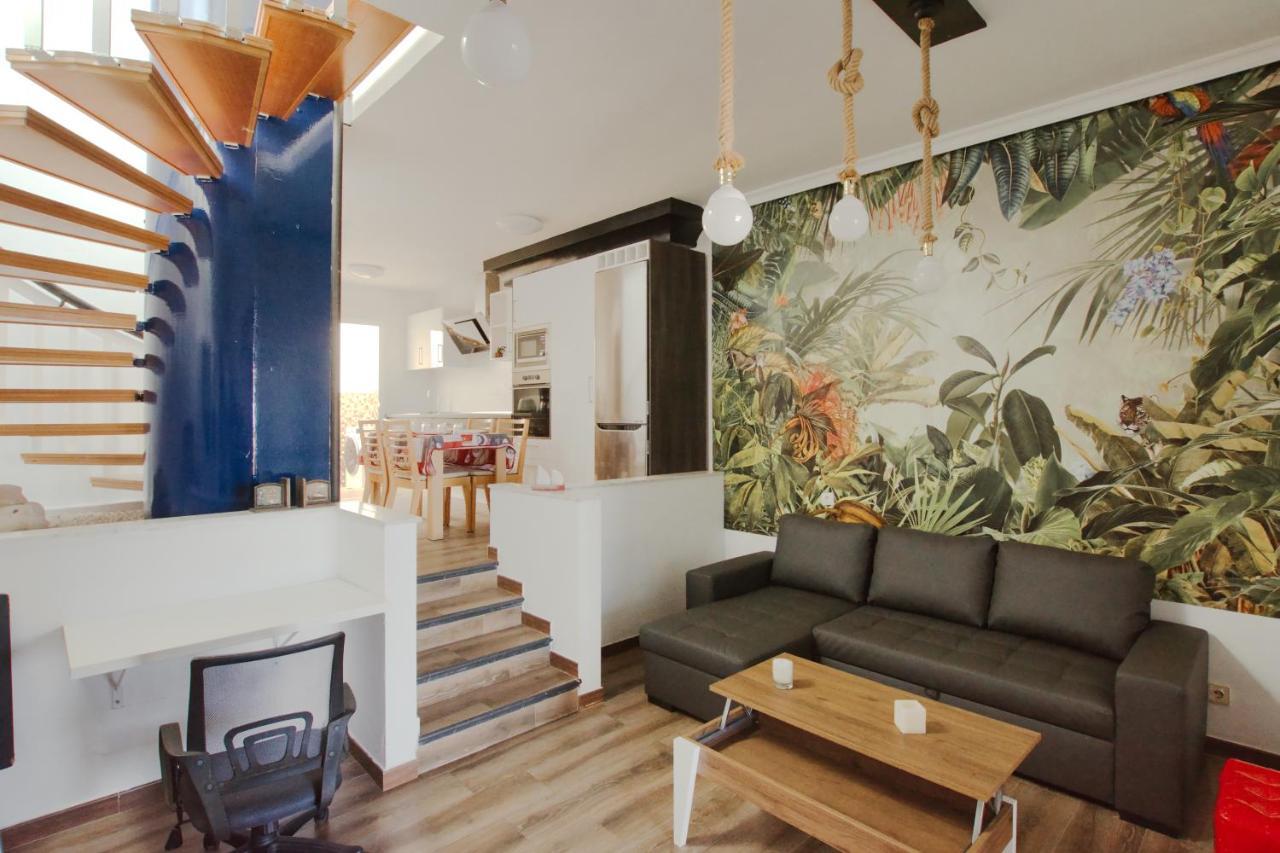 Near The Port, Wide, Confortable, Wi-fi, Terrace, Aircon *